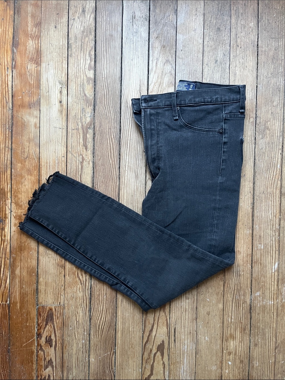 Abercrombie & Fitch Black High Rise Jeans - short